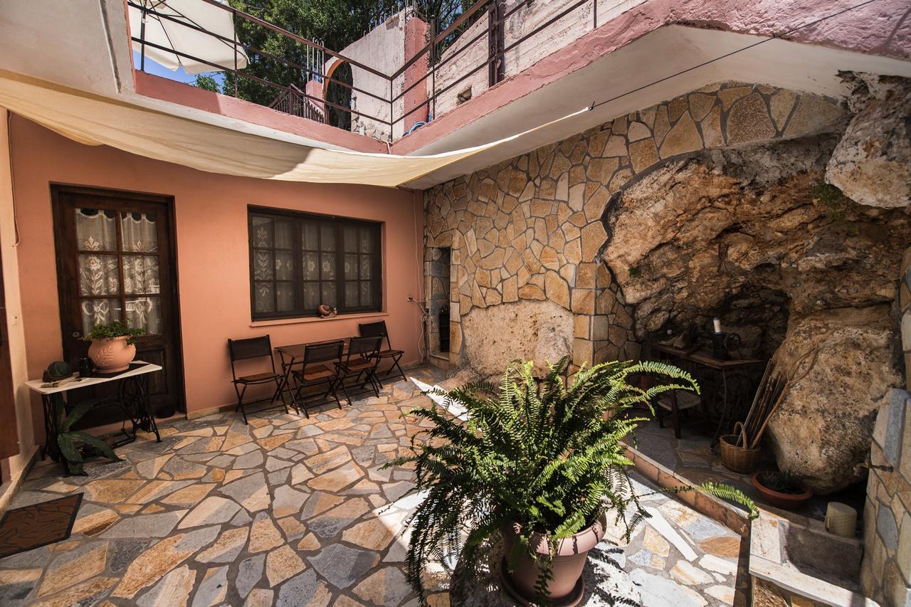 Exanthia Manthiata Studios מראה חיצוני תמונה