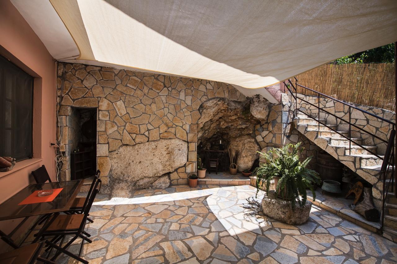 Exanthia Manthiata Studios מראה חיצוני תמונה